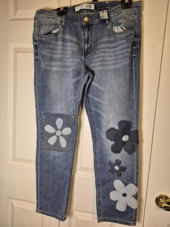 Joe Fresh Denim - Upcycled Joe Fresh Women's Light Blue Floral Patch Slim Jeans